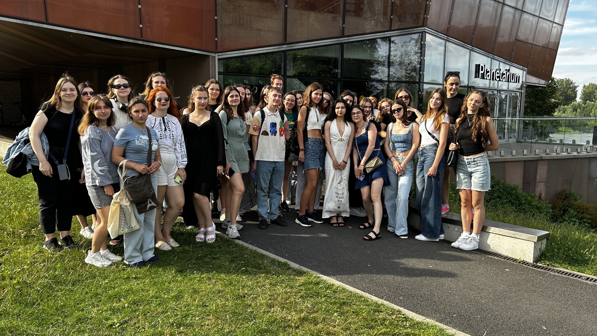 Let me tell you a story - Hear us out